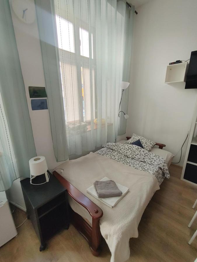 Umbrella Guest Rooms Krakow Luaran gambar